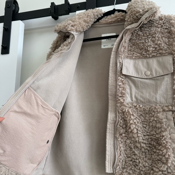 Abercrombie fluffy mixed fabric zippered jacket - Picture 10 of 15